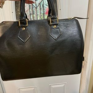 Authentic Louis Vuitton speedy 25